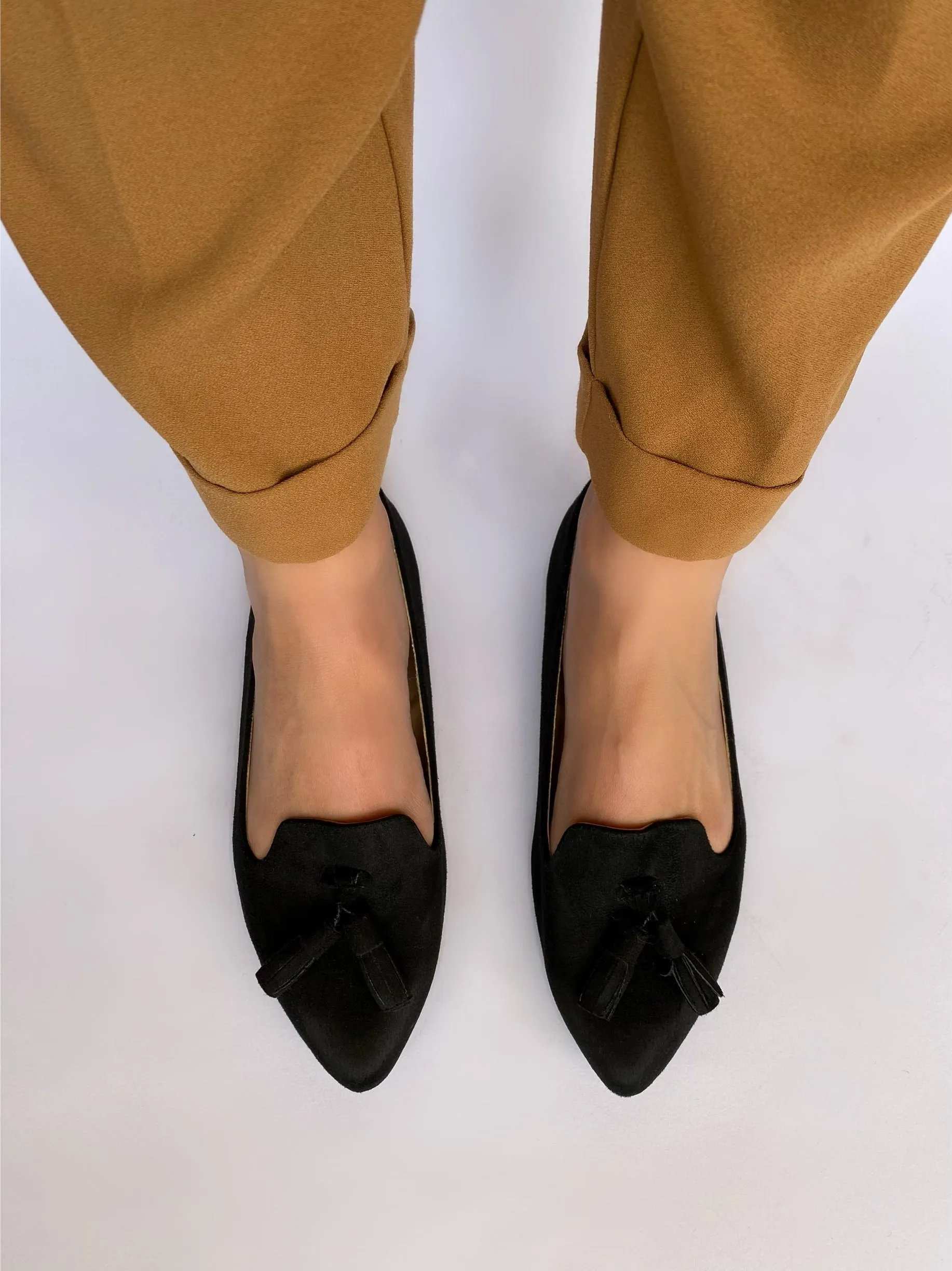 Black Classic Pointed Tasseled Flats