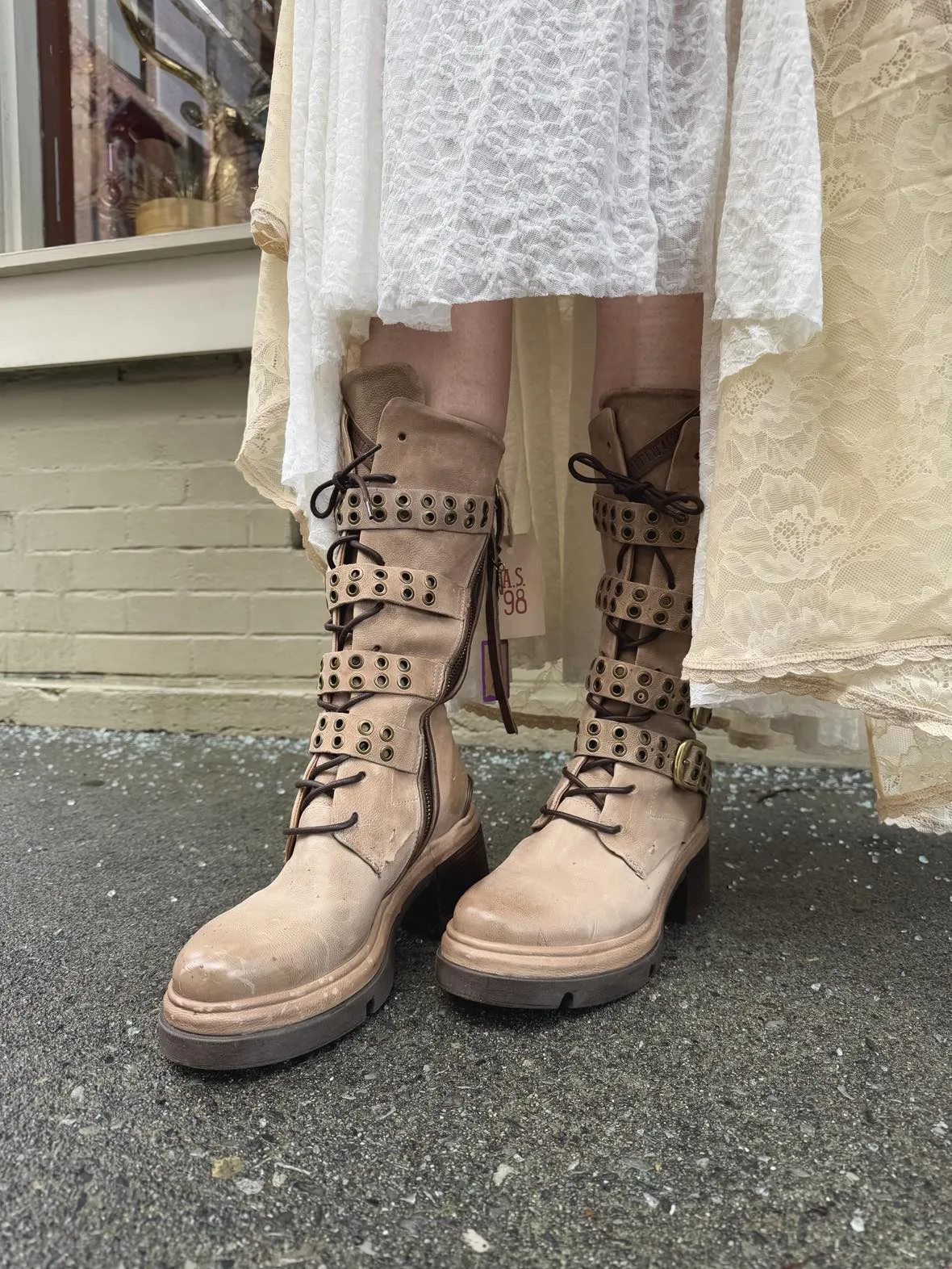 Ellington Boots-Taupe