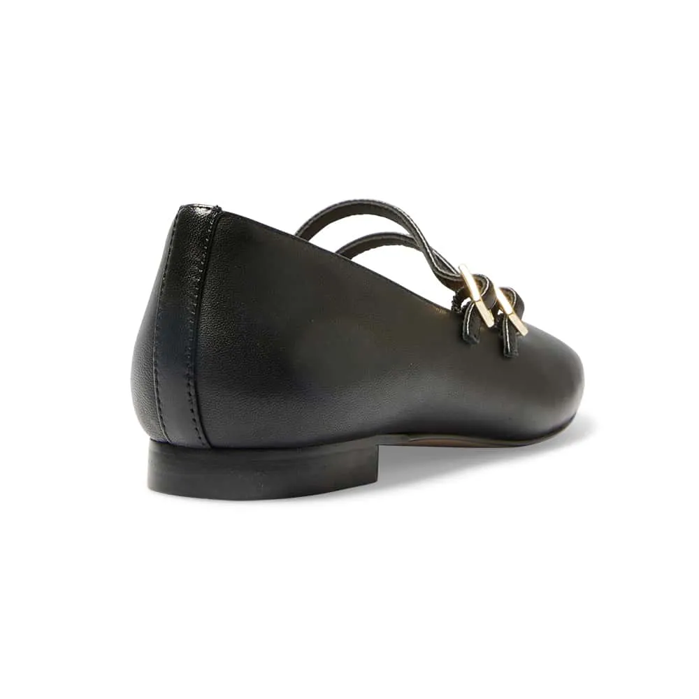 Freda Flat in Black Leather